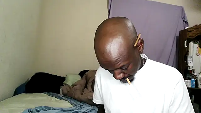 RinsingWood84 online show from March 2026 11:44:01 PM