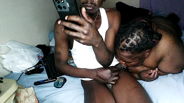 Snapshot of RinsingWood84 chatting on February 2026 07:09:01 AM RinsingWood84 online show from February 2026 07:09:01 AM