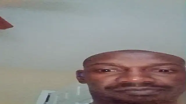 RinsingWood84 online show from November 2025 12:20:02 PM