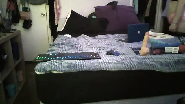 Snapshot of JadeDaMilf chatting on February 2026 12:58:02 PM JadeDaMilf online show from February 2026 12:58:02 PM