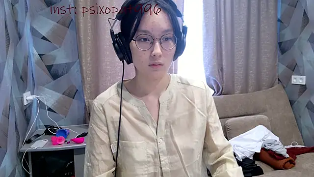 Snapshot of aliiiiiina chatting on September 2025 07:31:01 AM aliiiiiina online show from September 2025 07:31:01 AM