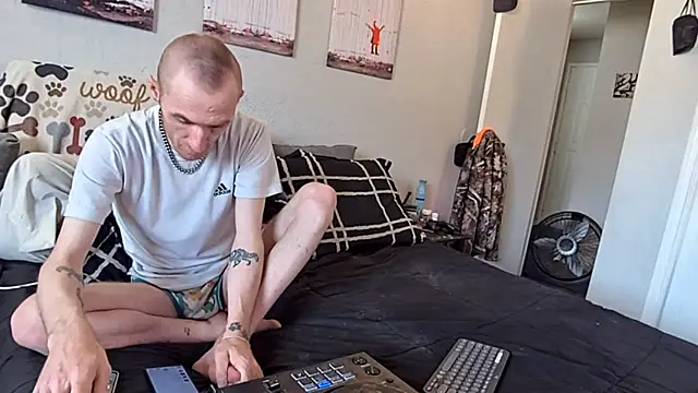 pyrowuff online show from February 2026 09:58:02 PM