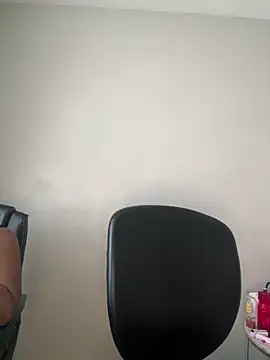 DancingLemonade online show from May 2026 07:17:01 PM