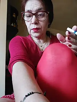 Snapshot of cristinatina chatting on November 2025 07:08:01 AM cristinatina online show from November 2025 07:08:01 AM