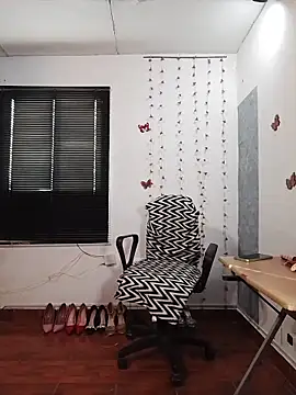 sharom smith1 online show from April 2026 08:37:02 PM