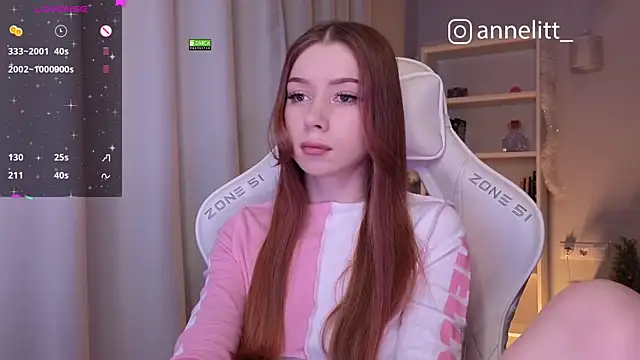 Snapshot of Annelitt chatting on December 2024 08:43:01 PM Annelitt online show from December 2024 08:43:01 PM