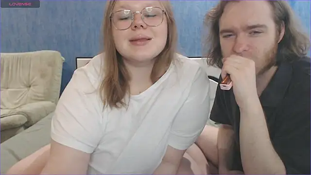 Snapshot of Touch_me_more_please chatting on February 2025 12:01:02 PM Touch me more please online show from February 2025 12:01:02 PM