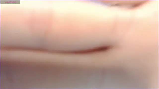 Snapshot of Touch_me_more_please chatting on February 2025 10:09:02 PM Touch me more please online show from February 2025 10:09:02 PM