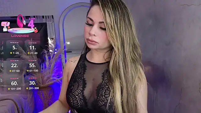 Snapshot of Angel_Monrroe chatting on December 2025 05:23:02 AM Angel Monrroe online show from December 2025 05:23:02 AM