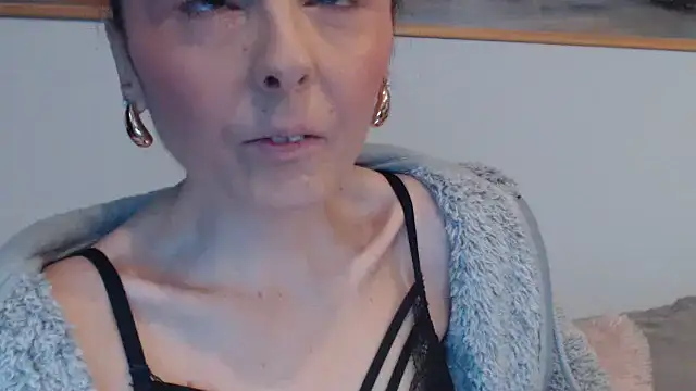 cleophee online show from January 2026 08:07:02 AM