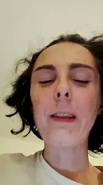 cleophee online show from November 2025 08:09:01 PM