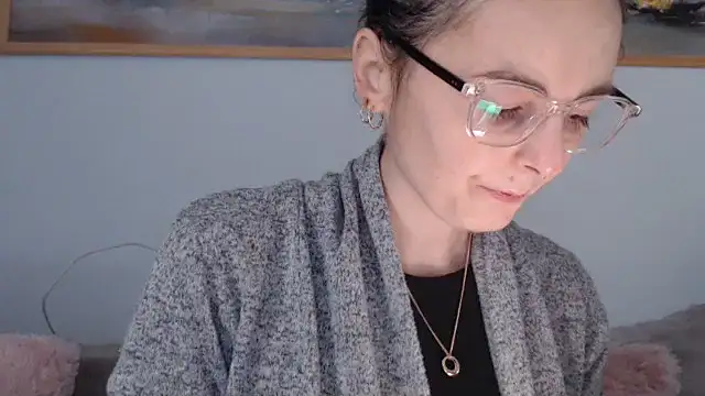 cleophee online show from March 2026 06:24:02 AM