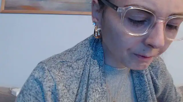 cleophee online show from February 2026 07:49:01 AM