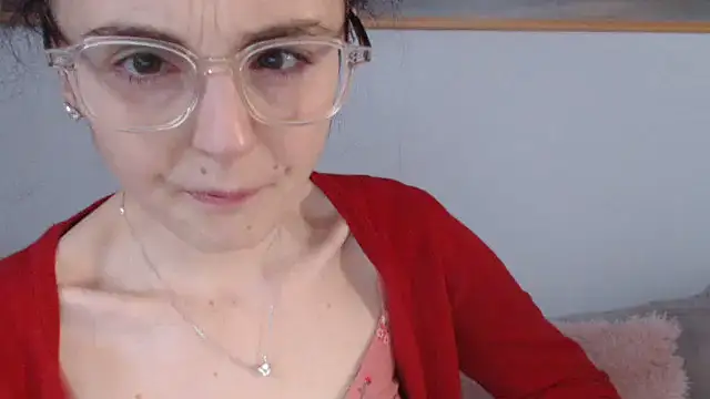 cleophee online show from April 2026 05:36:01 AM