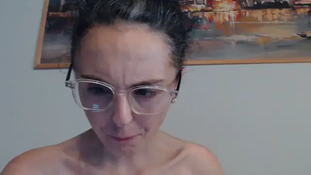 cleophee online show from July 2026 06:42:01 AM