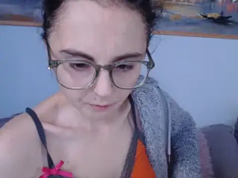 cleophee online show from March 2025 06:52:02 AM