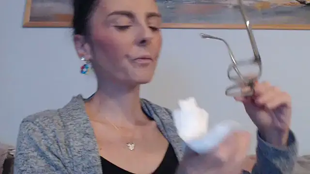 cleophee online show from November 2025 06:58:01 AM