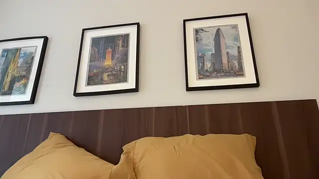 everybody loves pussy online show from October 2025 04:26:02 PM