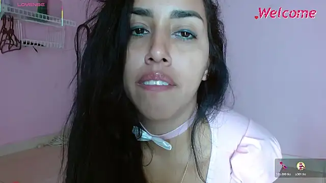 Snapshot of CelesteFire chatting on October 2025 09:43:01 AM CelesteFire online show from October 2025 09:43:01 AM