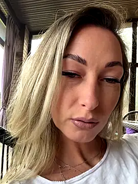 StarryHanna online show from October 2025 11:45:02 AM
