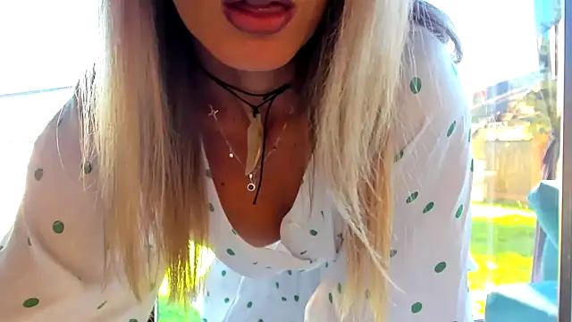 StarryHanna online show from July 2026 02:03:02 PM