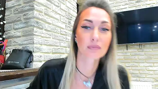 StarryHanna online show from May 2026 05:21:02 PM