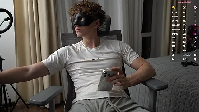 Snapshot of BumBuster69 chatting on February 2026 10:31:01 PM BumBuster69 online show from February 2026 10:31:01 PM