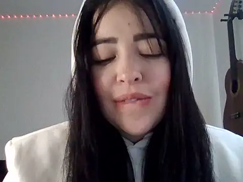 Aleska  Bell online show from July 2026 03:33:02 PM