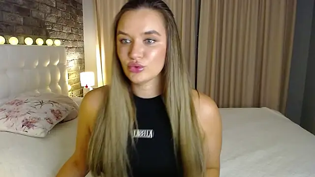 starrydoll online show from October 2025 03:54:02 PM