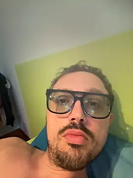 minga1995 online show from October 2025 11:34:01 AM