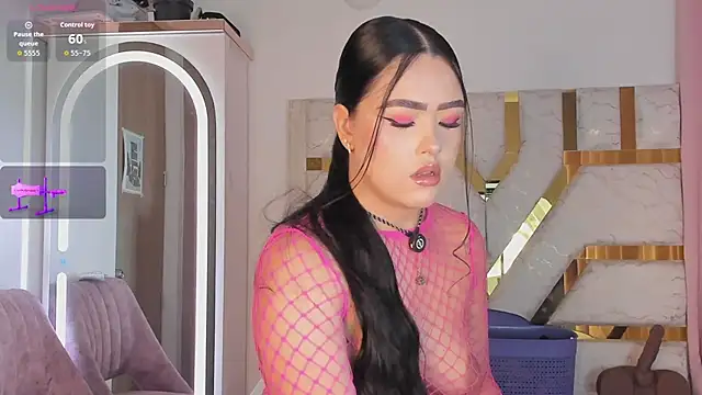 sophy champagne online show from July 2026 01:06:01 AM
