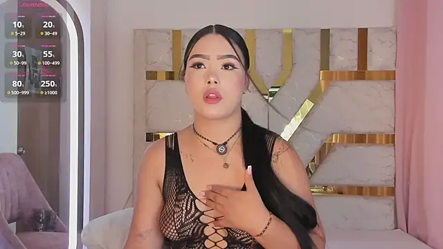 sophy champagne online show from June 2026 01:32:01 AM