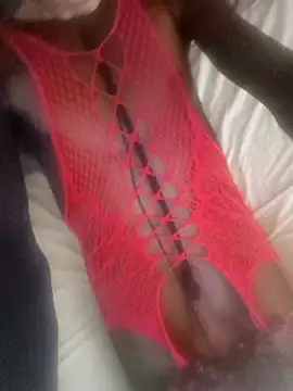 Hornynylonlad87 online show from March 2026 02:06:01 PM