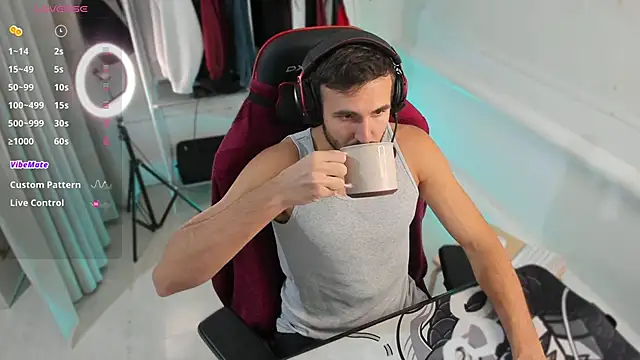 Raamoss online show from September 2025 04:11:01 PM