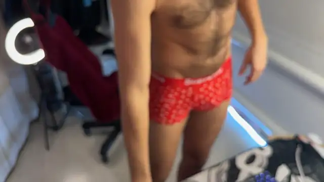 Raamoss online show from October 2025 07:37:02 PM