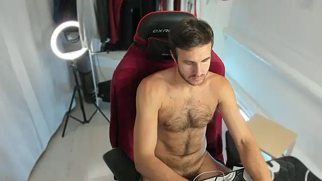 Raamoss online show from October 2025 04:08:01 PM