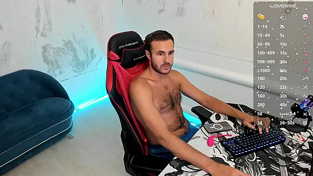 Raamoss online show from March 2025 08:59:01 PM