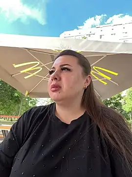 Sara Slow online show from July 2026 01:43:01 PM