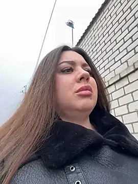 Sara Slow online show from January 2025 10:32:01 AM