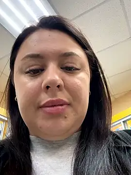 Sara Slow online show from September 2025 02:01:01 PM