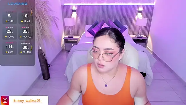 emmy walker online show from October 2025 11:00:02 AM