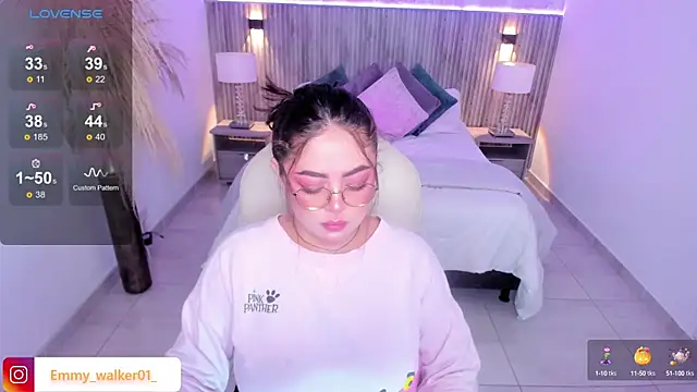 Snapshot of emmy_walker chatting on October 2025 11:01:01 AM emmy walker online show from October 2025 11:01:01 AM