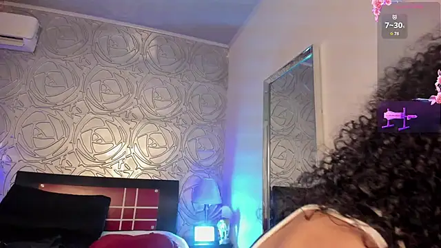 vennus1  online show from November 2025 05:11:01 AM