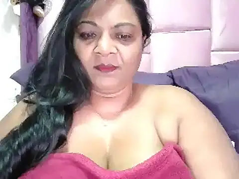 IndianDelia online show from November 2025 04:17:02 AM