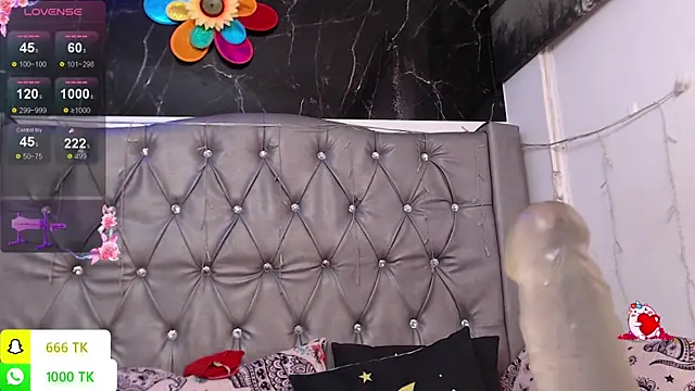 LAILAGUMMY online show from April 2026 12:50:01 PM