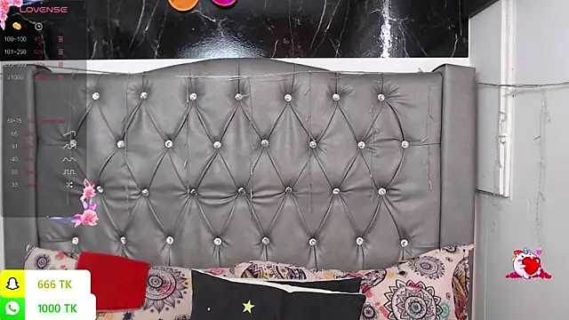 LAILAGUMMY online show from July 2026 02:57:02 PM