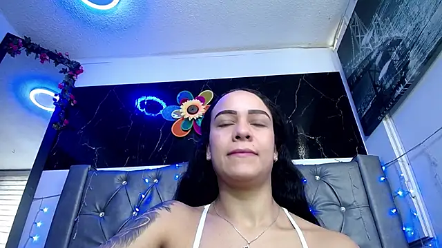 LAILAGUMMY online show from February 2025 02:13:02 PM