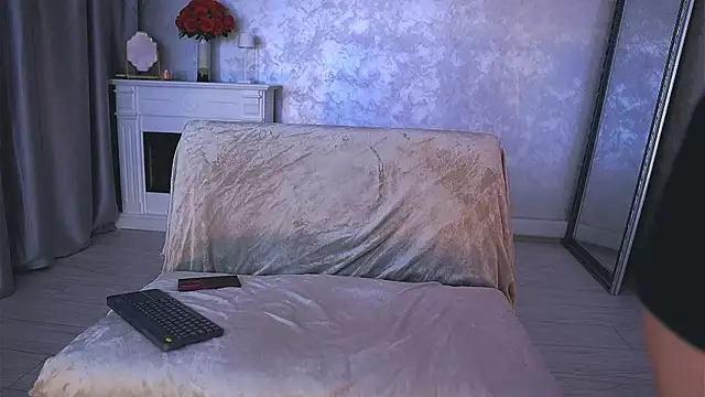 Michelle90u online show from July 2026 12:20:02 PM