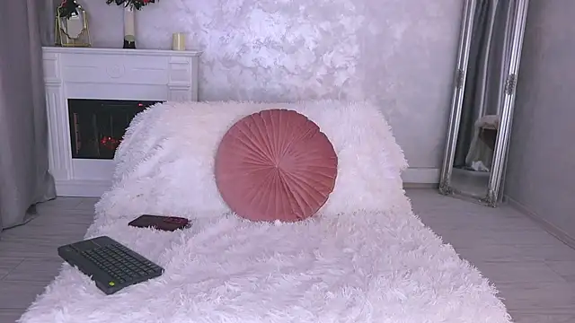 Michelle90u online show from November 2025 05:34:01 PM