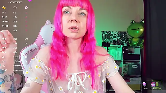 Snapshot of AmyRose6969 chatting on June 2026 07:04:01 PM AmyRose6969 online show from June 2026 07:04:01 PM
